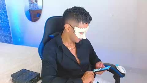 Mistery Guy online show from September 17, 11:41 pm