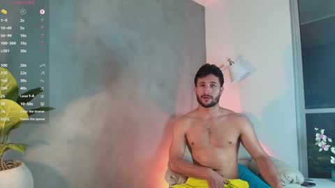 Valentino online show from January 28, 12:36 am