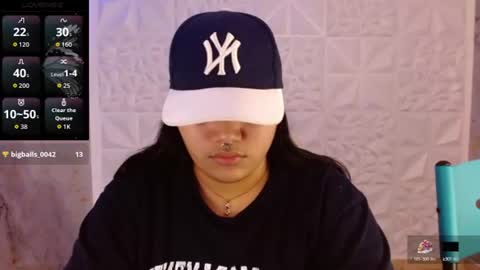 valeri_harpers4 online show from June 13, 9:14 pm
