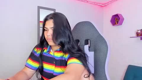 valeri_harpers4 online show from October 3, 1:04 am