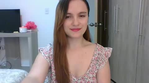 valeriafrannco online show from March 4, 1:55 am