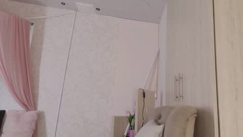 valeriaortegaa online show from July 2, 11:15 am