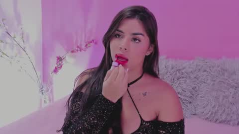 Snapshot of valeriaruiz_1 chatting on October 3, 4:59 pm Valeria online show from October 3, 4:59 pm