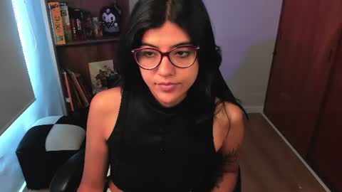 Val  online show from July 8, 1:14 pm