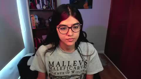 Val  online show from August 4, 2:57 pm