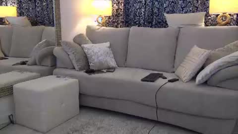 Valerie online show from August 7, 12:03 pm