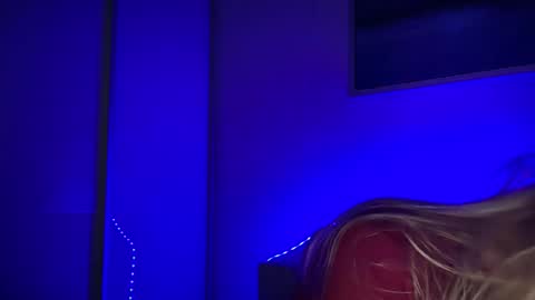 Valerie  online show from February 13, 4:10 pm