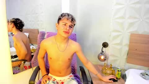 V A L E R I U S  online show from June 4, 1:00 am