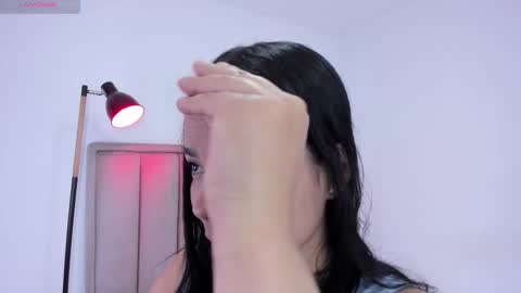 Cris  online show from January 18, 3:32 pm