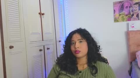 valery_lovex_ online show from April 19, 12:00 am