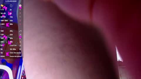 valery_moon19 online show from June 9, 6:29 pm