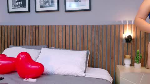 Valerya Collem online show from February 18, 4:01 am