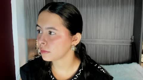 valerymeyerr online show from April 18, 12:07 pm