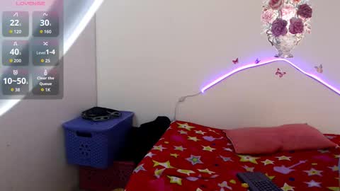 Snapshot of valeryxs1 chatting on September 27, 7:44 pm Angelyxs online show from September 27, 7:44 pm