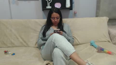 valevicious online show from February 26, 2:38 pm