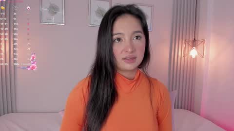 valleriie_ online show from October 7, 2:46 pm