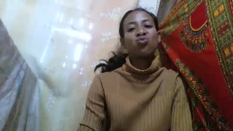 valysexyhot online show from March 13, 10:18 am