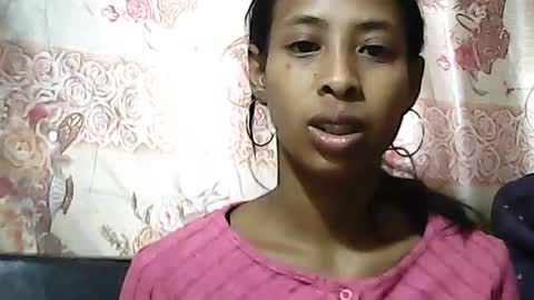 valysexyhot online show from June 15, 7:00 am