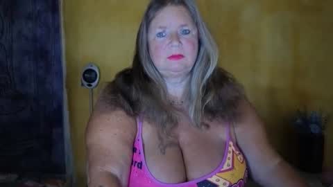 vampwoman online show from June 8, 6:36 am
