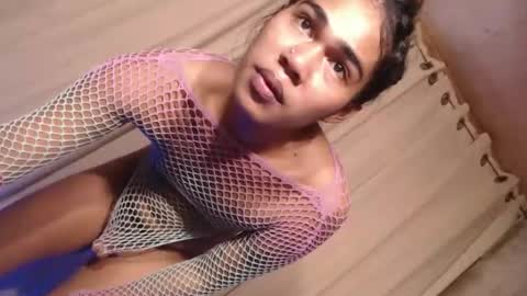vampy_ebony_laxine online show from October 31, 4:57 am