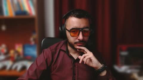 vanderheyl online show from September 11, 6:09 pm