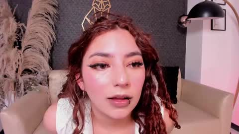 vane_vixen online show from September 17, 8:45 pm