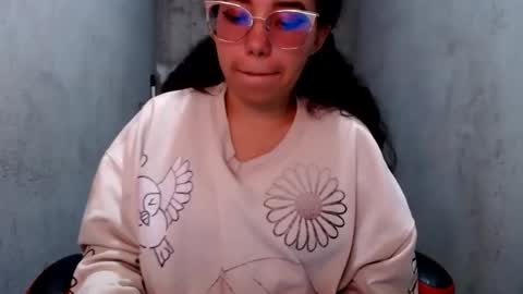 vanellopeschweetz online show from July 28, 2:13 pm