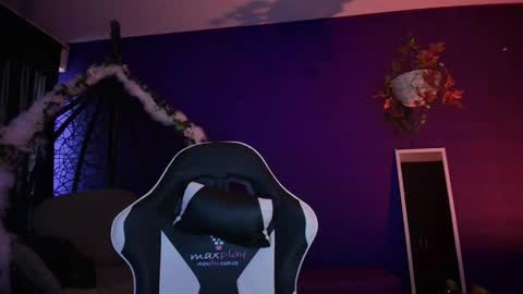 Vanelope online show from September 9, 7:03 pm