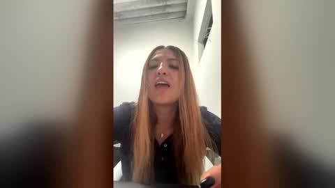 Vanessa online show from December 5, 7:22 pm