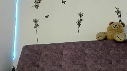 Snapshot of vanesaxd chatting on February 8, 12:06 pm Vanessa online show from February 8, 12:06 pm