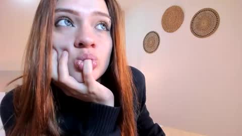 vanessa_foxyy online show from May 25, 8:04 pm