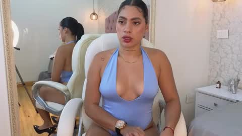 Vanessa  online show from October 31, 8:20 pm