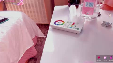 Vanessa Diamond online show from March 17, 7:02 am