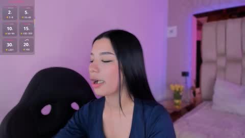 vanessaduval online show from September 26, 7:49 am