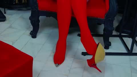 Miss Vanessa online show from February 19, 4:44 pm