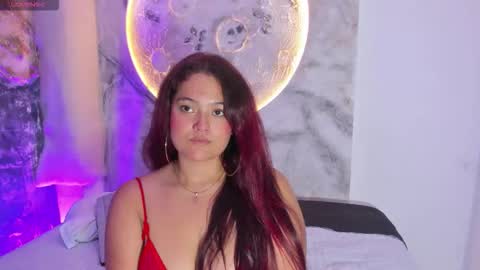 vanessascott_ online show from October 18, 8:40 am