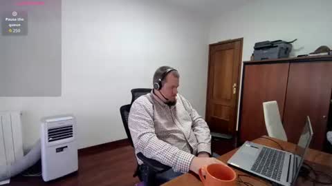 Vanifer online show from July 15, 3:17 pm