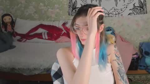 Snapshot of vanilla_arya chatting on October 20, 1:27 pm Adelina online show from October 20, 1:27 pm