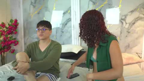 vanilla_hot_ online show from October 31, 2:17 pm