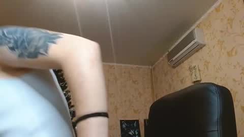 VanillaMuffin online show from January 10, 1:49 pm