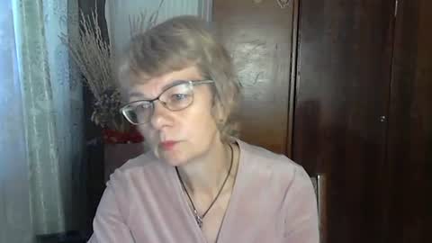 Vanillaxcreamy online show from November 11, 7:32 am