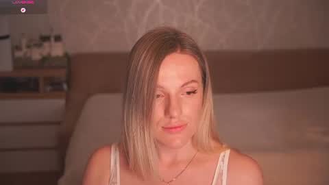 Sophie online show from July 3, 11:09 pm