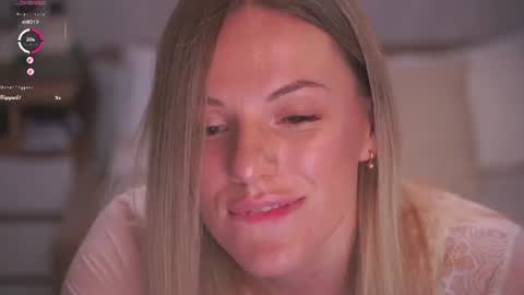 Sophie online show from June 23, 8:59 pm