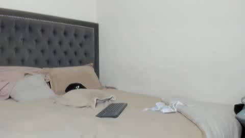 Vannesa online show from March 4, 2:17 am