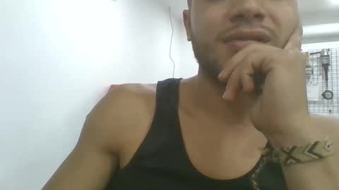 paulo robles online show from February 26, 12:20 am
