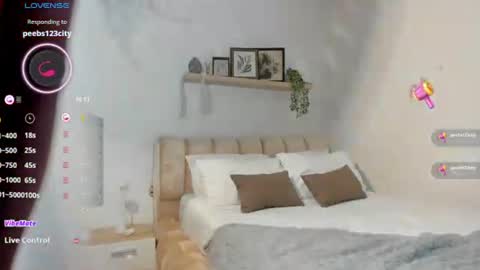 Hi Im Vayolet online show from June 16, 8:57 pm