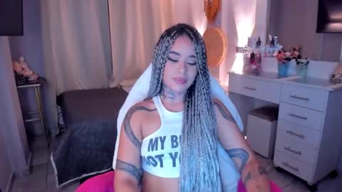 Vayolett Bass online show from January 18, 6:44 am