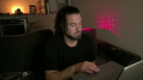 VeeDeeDuo online show from April 24, 9:55 am