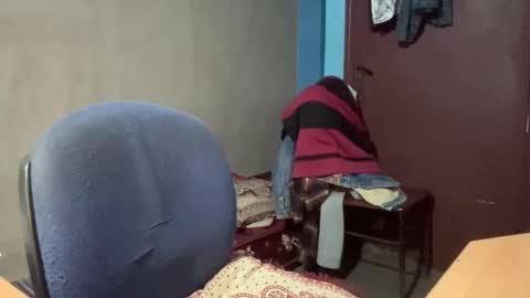 veilofstrength11 online show from November 1, 4:11 am