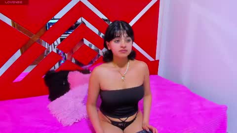 velvet_giirll online show from July 22, 3:47 pm
